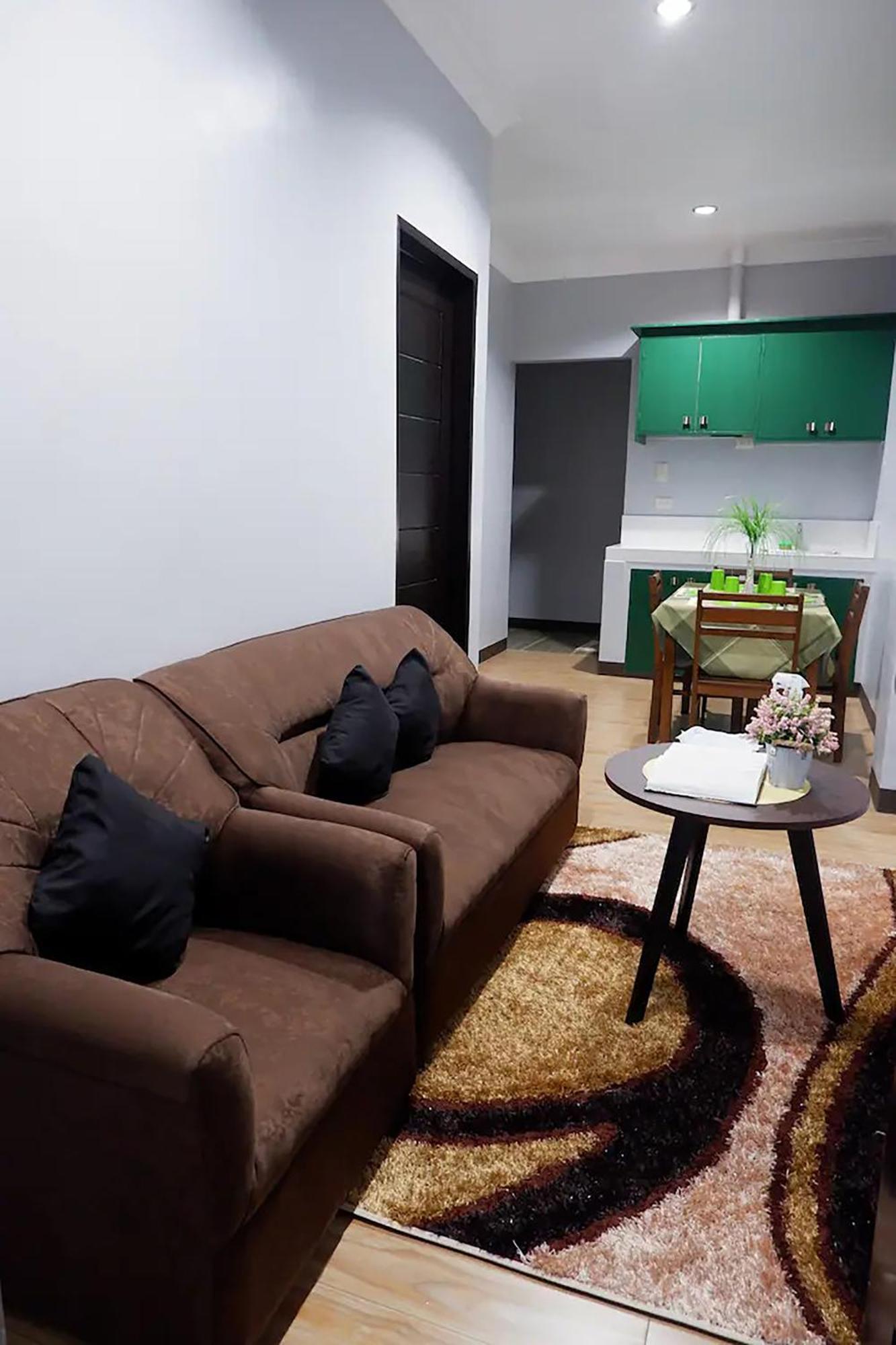 Arcova Residences 2Br Apartment San Carlos  Exteriör bild